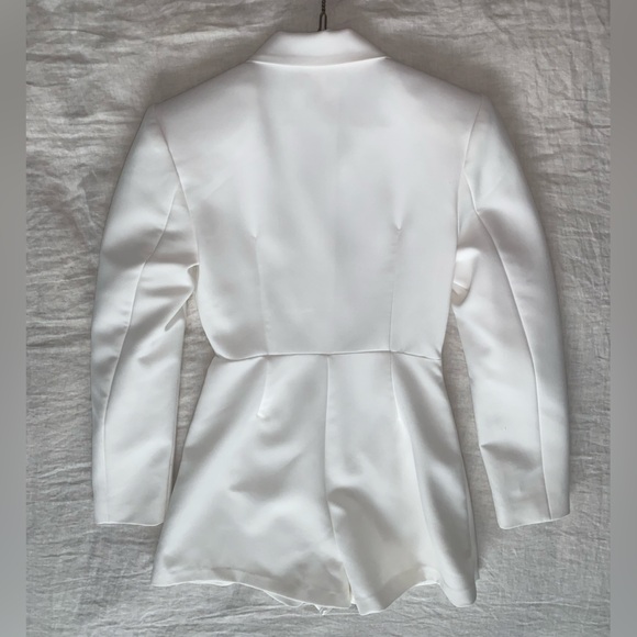 ASTR The Label
Callista Blazer Romper Size S - Picture 5 of 7